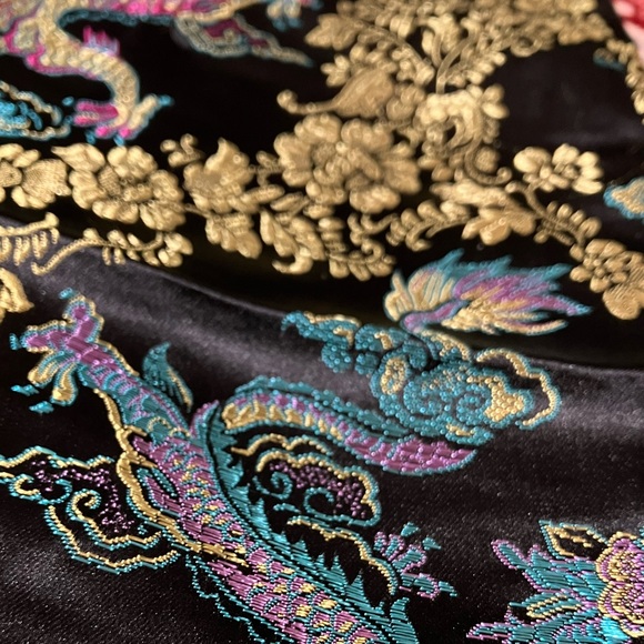 size XS Lightweight Jacquard Dragon Mini Skirt - Picture 6 of 10